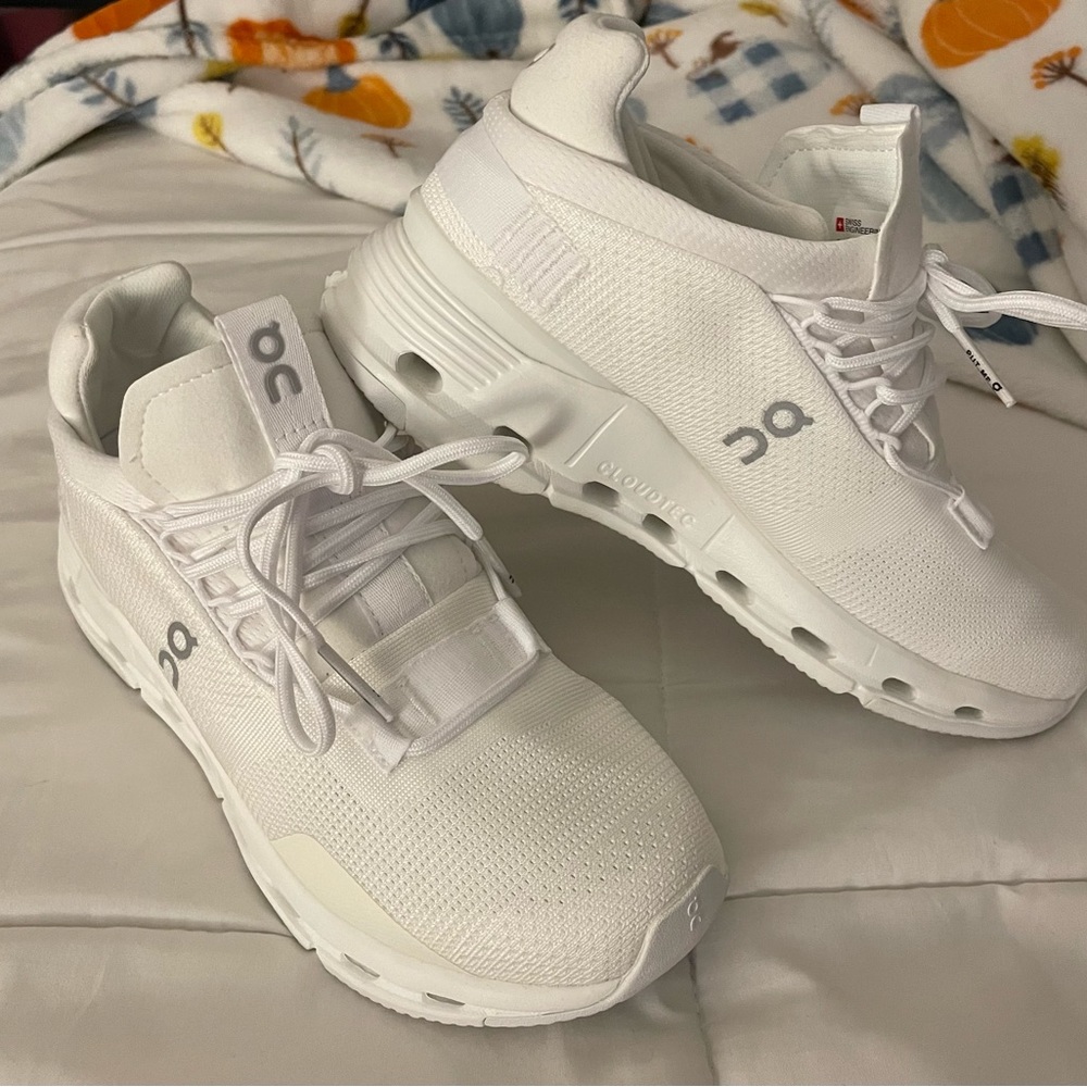 On Cloud Nova Un-Dyed White | White